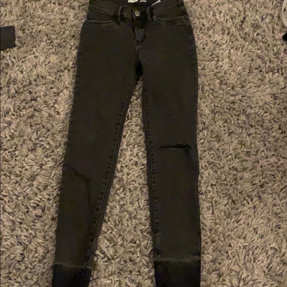 black skinny jeans
